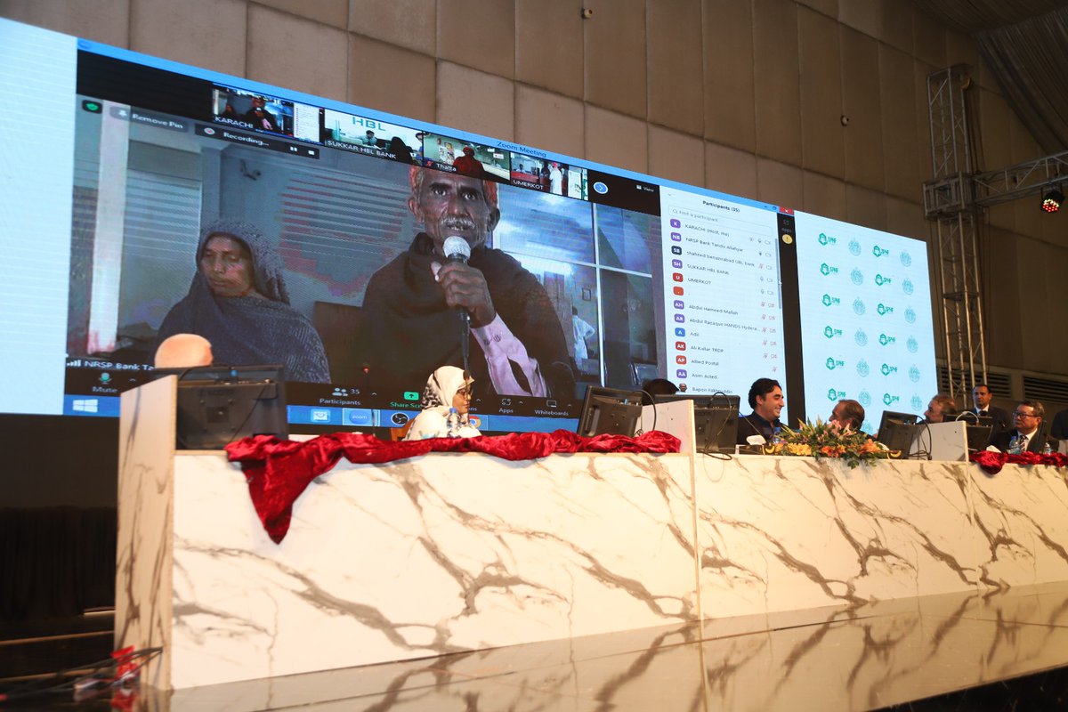 SphfOfficial's tweet photo. Reaching the unreached through #SPHF 🙌 
Officially launched by H.E. @BBhuttoZardari at the SPHF launch ceremony, online cash disbursement has now started in 24 districts of Sindh which will reach 10,000 beneficiaries over the next 3 months. 

#SindhPeoplesHousing https://t.co/HId8mIZQBE