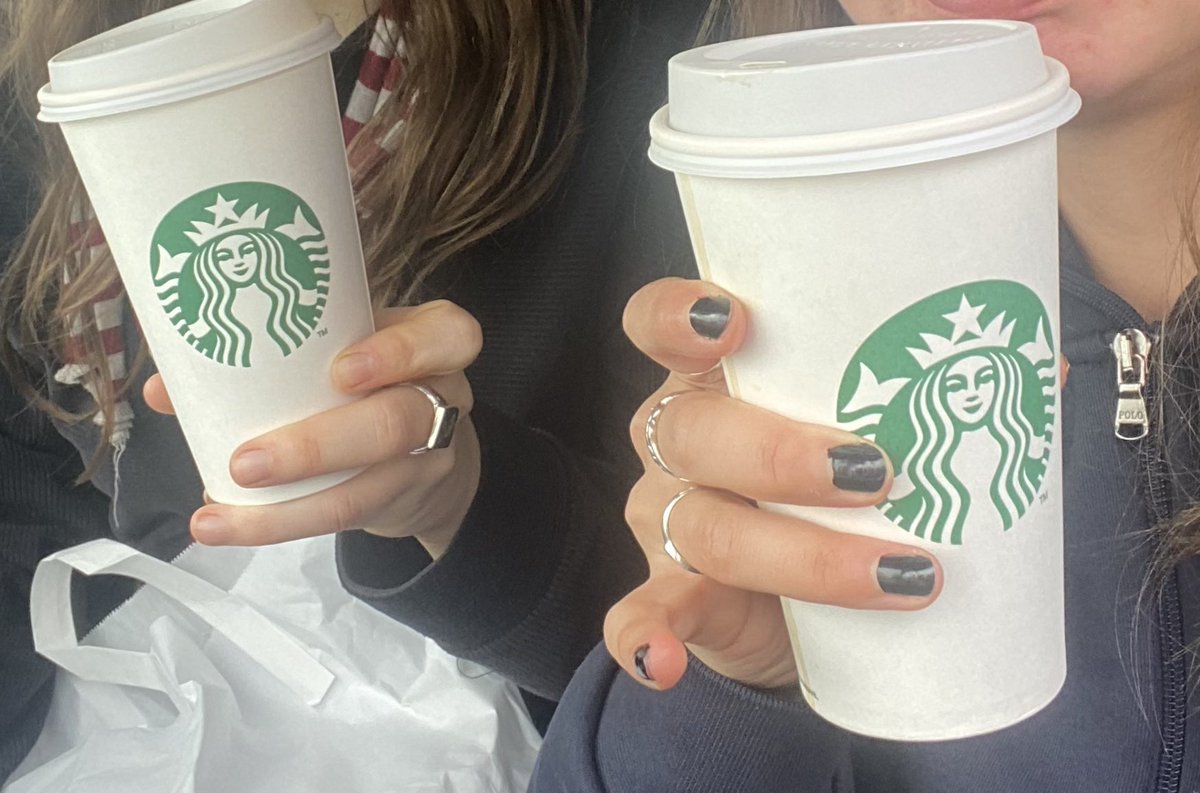 sonofwillye's tweet photo. @StarbucksUK highly disappointed with our #Honeyandhazelnutoatlatte which cost us £5 EACH! Burnt tasting, sickeningly sweet and sad experience at Starbucks. #wewantarefund https://t.co/efT838GoRY