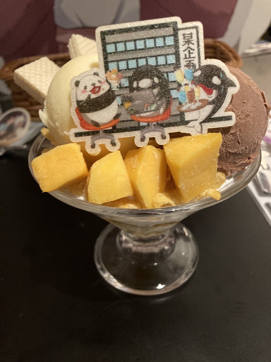 2OiXfRtI's tweet photo. plottedカフェ行ってきたよ！！
若干料理の量は少なかったけど、味は満足感あった！
アニメ映像流れてて楽しかった！

＃plottアニメカフェ
#Plottアニメ 
＃混血のカレコレ
#テイコウペンギン https://t.co/gECcPp2OOn