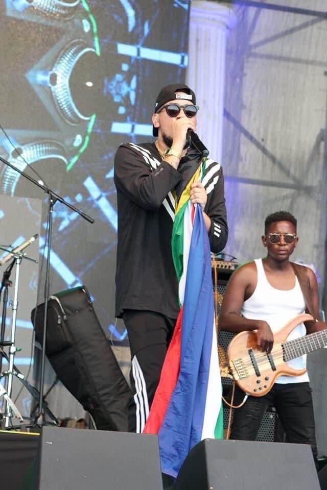 Lesufi's tweet photo. Show me an artist that carried our country’s flag on stage across the globe, I’ll show you, AKA. As a sign of honour we were just requesting that the flag he proudly carried be flown at half mast in GP. We’ve never applied for his funeral to be funded by the state. Go well AKA https://t.co/2M3L12mHVi