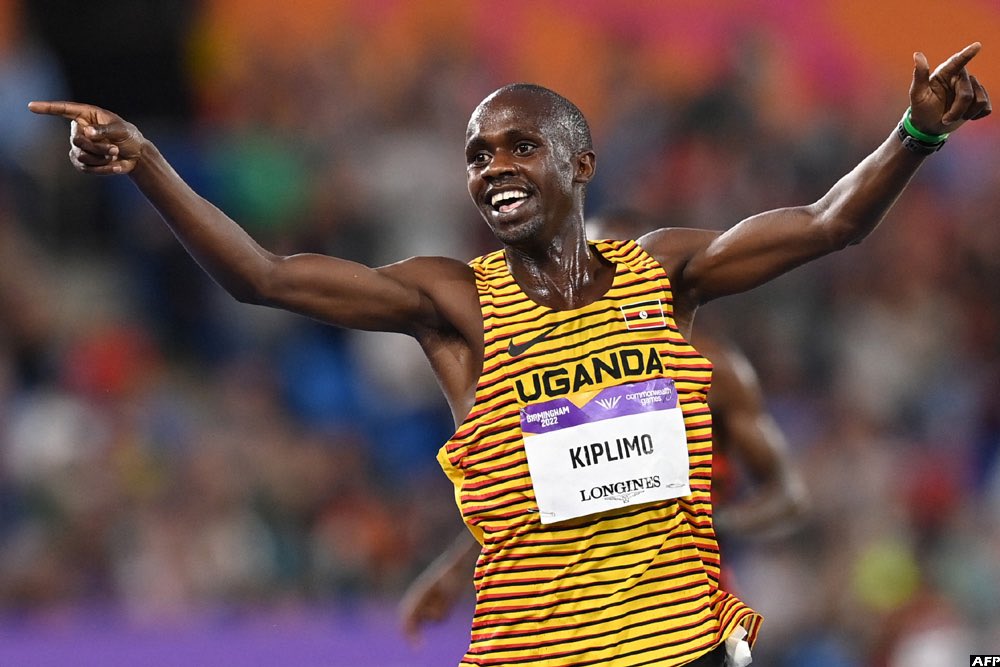 spy_reports's tweet photo. Uganda’s Jacob Kiplimo wins Gold🥇for Uganda in the senior men’s #WorldCrossCountry race at #Bathrust in Australia. #SpyReportsUpdate https://t.co/o0txz3IT5L