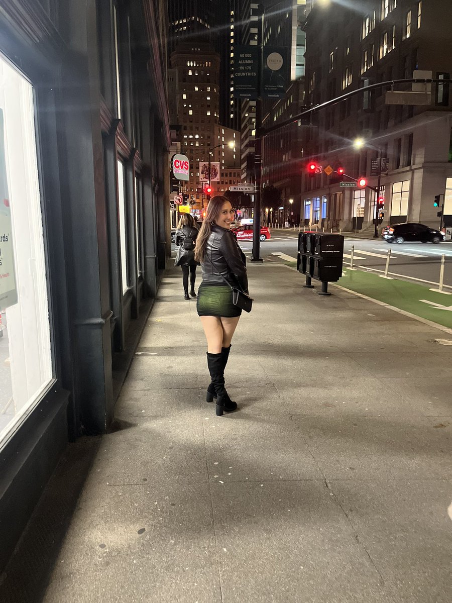 TheeJayyBoo_'s tweet photo. 😘 https://t.co/BBE6FjaA5R