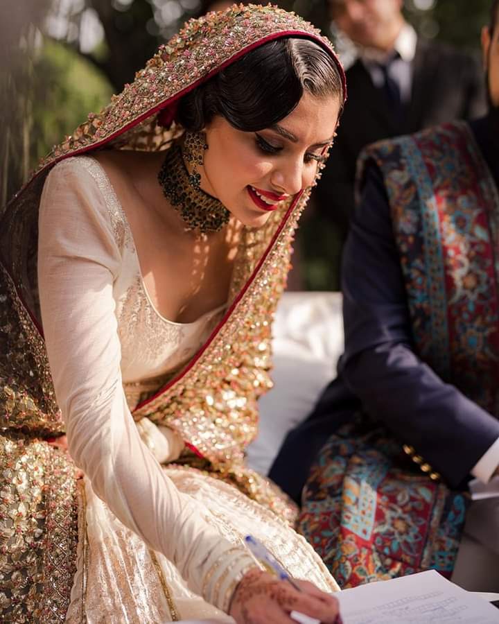 DailyInfotainm1's tweet image. Nikah and Rukhsati momemnts of Model #Zarapeerzada niece of #UsmanPeerzada and #SaminaPeerzada ♥️

 #dailyinfotainment