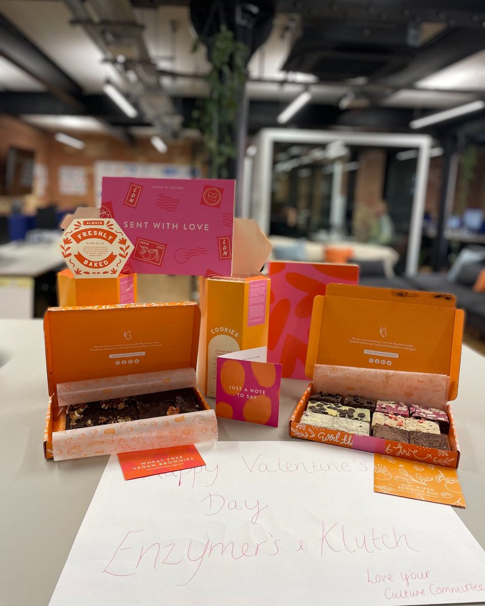 EnzymeComms's tweet image. Roses are red, 
We're a science comms agency, 
The quickest way to our hearts, 
Is a left lateral thoracotomy
 🌹🌹
In fact, the quickest way to all of our hearts is sweet treats from our beloved culture committee. Brownies, cookies and smiles all round, love is in the air! 💗💗