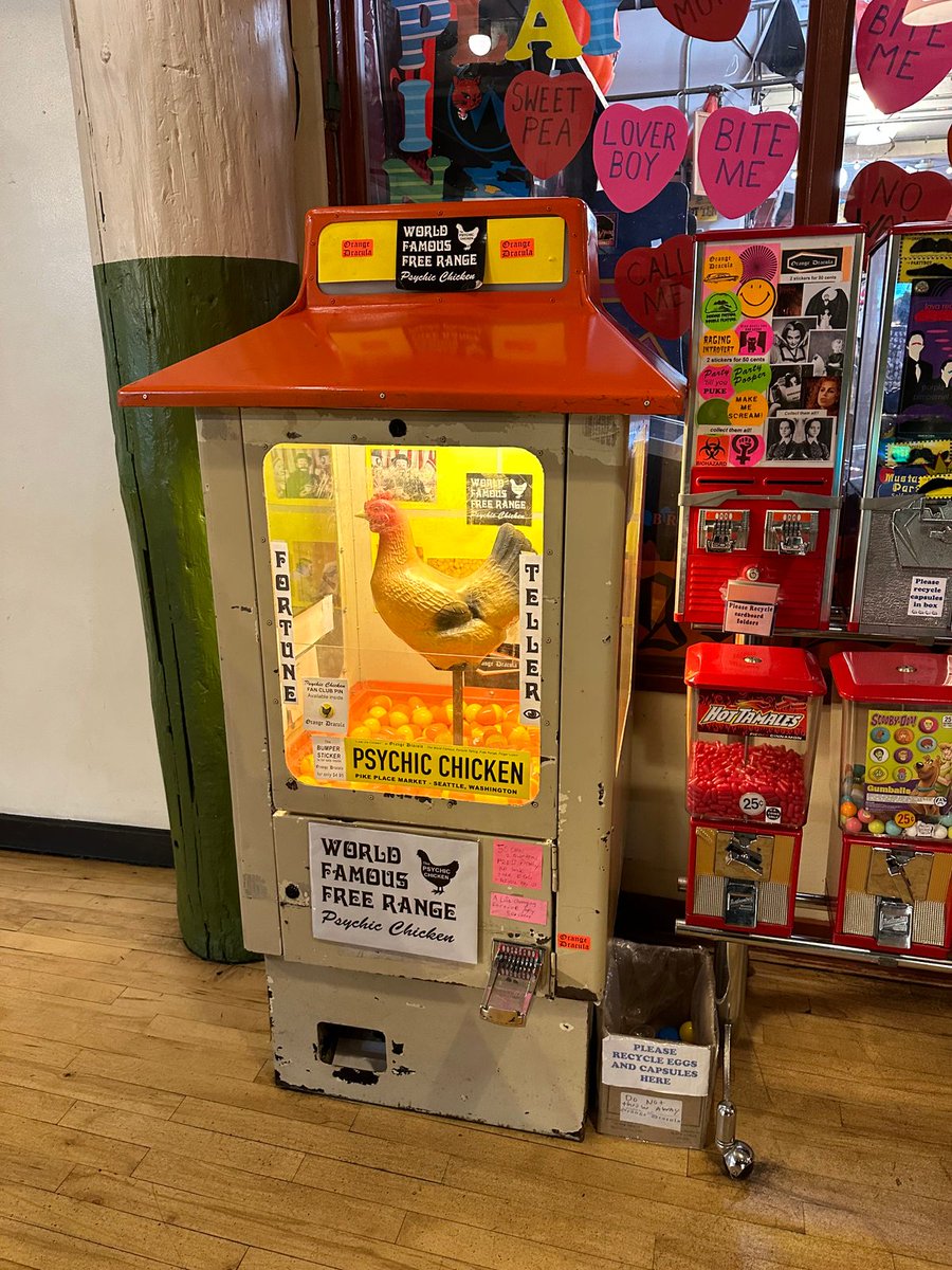 simondrawsstuff's tweet photo. sooo I just found out about this https://t.co/AAcXIqr7QA and

1) I need to go there now at some point in my life

2) Clearly @orangedracula should add a fortune into the mix that tells people to read @WeirdogsComic, the World Famous Psychic Chicken Featuring Webcomic https://t.co/xmTjQi7ksU