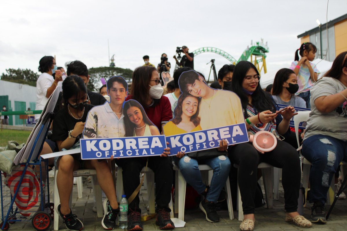 kowalerts's tweet photo. #ClashSessions is about to start here at Enchanted Kingdom with the cast of #TeenClash
#RalphGail
#KoDrea
#TeamAljon
#TeamJayda https://t.co/Up1ep4VoPU
