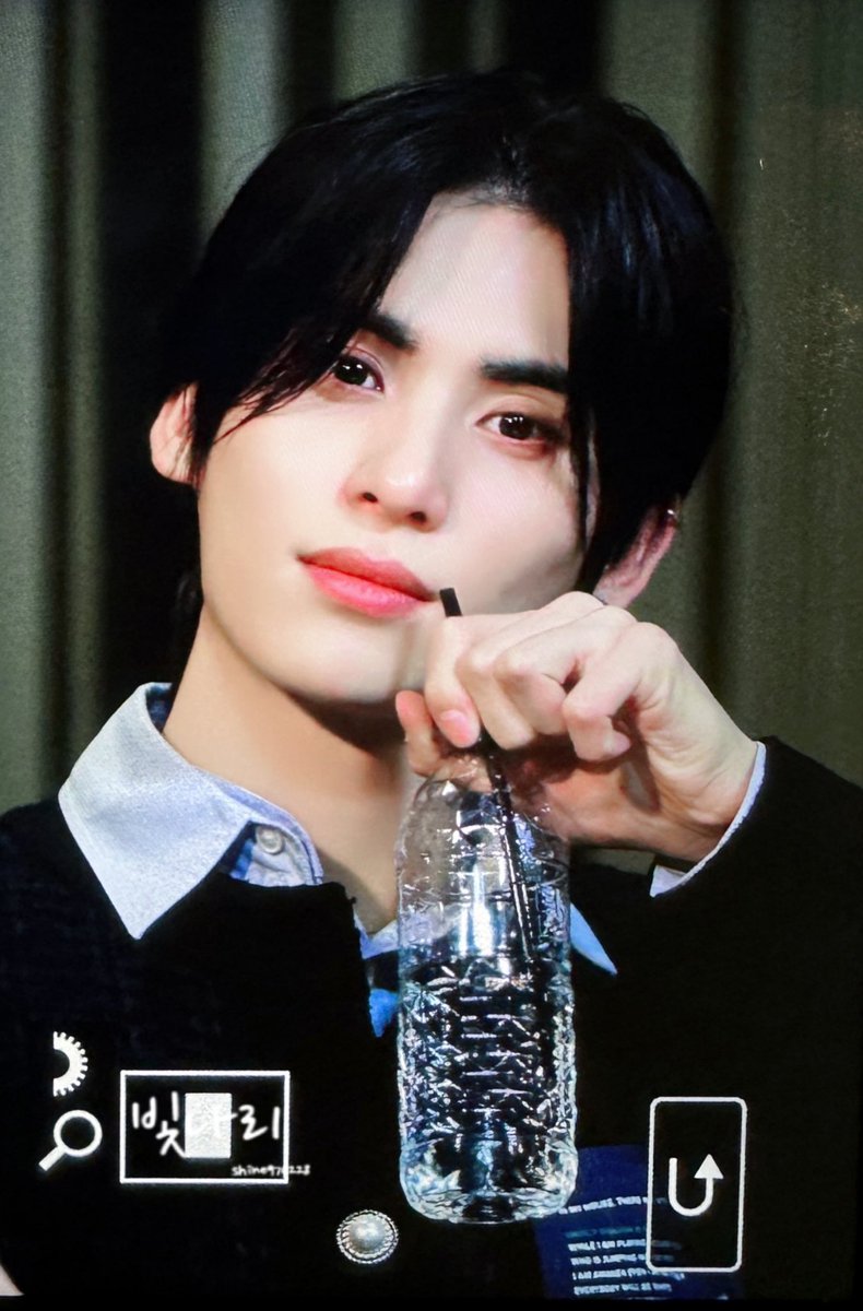 shine970228's tweet photo. 230218  .💚
#SF9  #에스에프나인                                     
#유태양 
#YOOTAEYANG https://t.co/gvQDCrS9sB