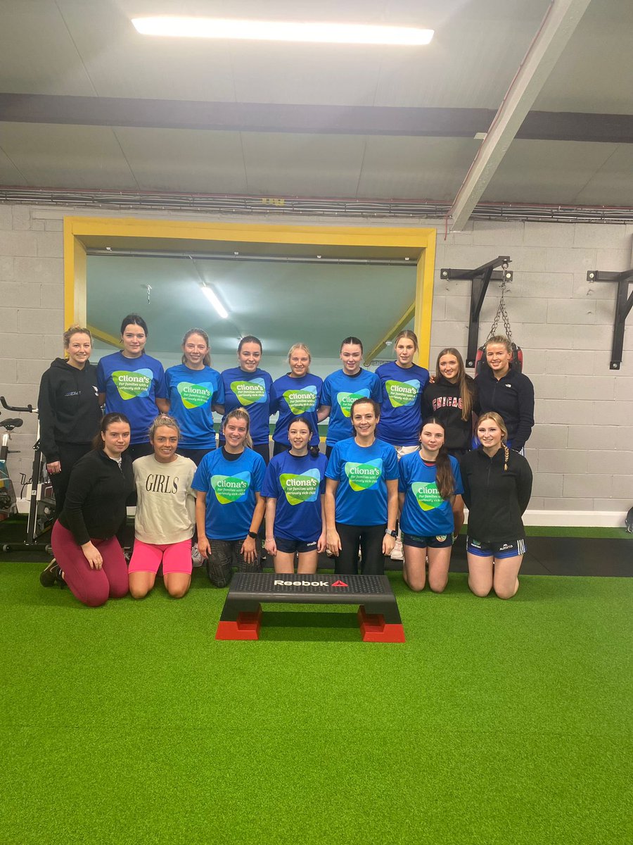 gracelee_1's tweet photo. Some of our @NcwCamogie Senior members were up early this morning getting the work done 💪🏼 Our chosen charity for our fundraiser is @ClionasFDN 

@ClionasFDN provide help to families who are dealing with a financial crisis while caring for a child with a life limiting illness. https://t.co/BstKFur9x9