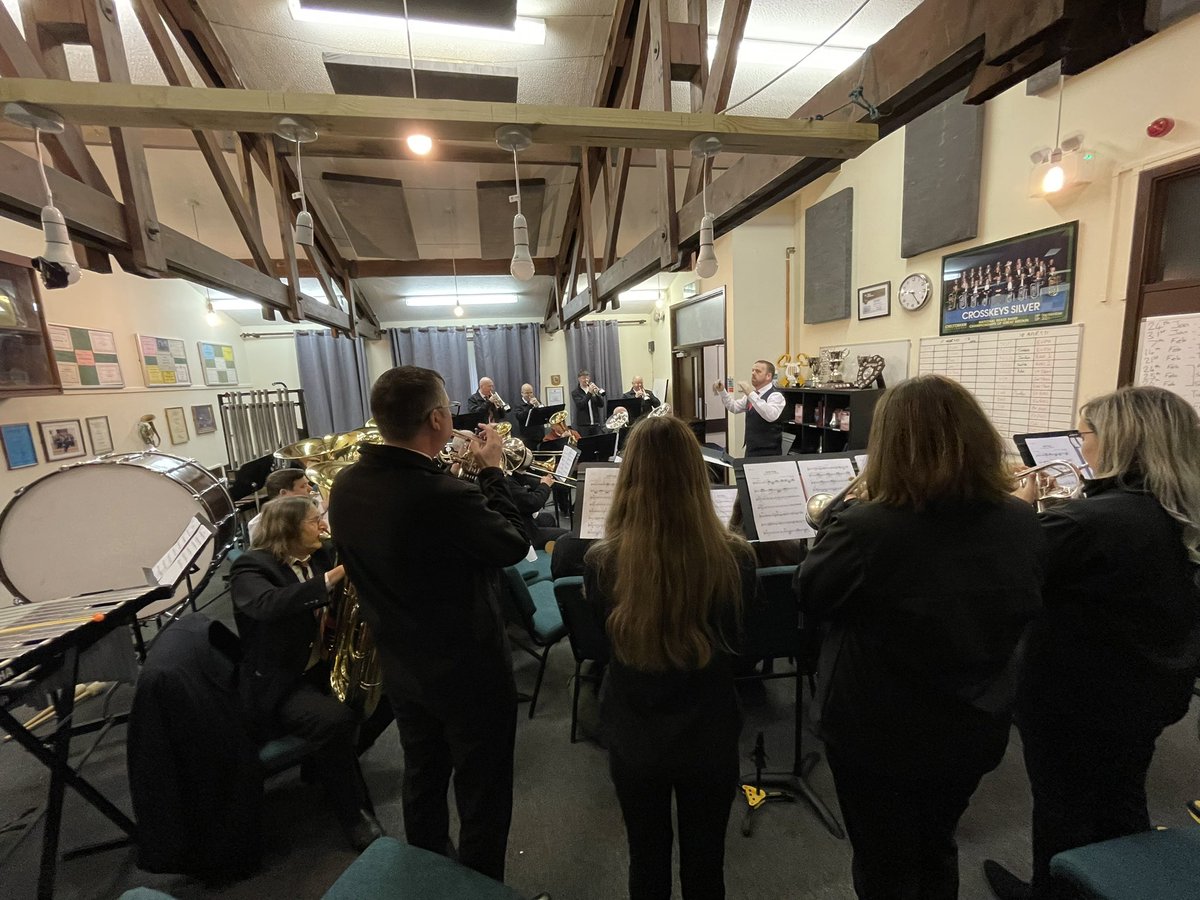 Best of luck to all the bands competing today at the <a href="/WelshOpen/">Welsh Open</a> 🎺🏴󠁧󠁢󠁷󠁬󠁳󠁿 Great to hear Parc &amp; Dare band rehearsing this morning in the bandroom with <a href="/DewiGriffiths/">Dewi Griffiths 🎺</a> at the healm! Pob lwc ❤️ #welshopen #welshopen23 #brassband