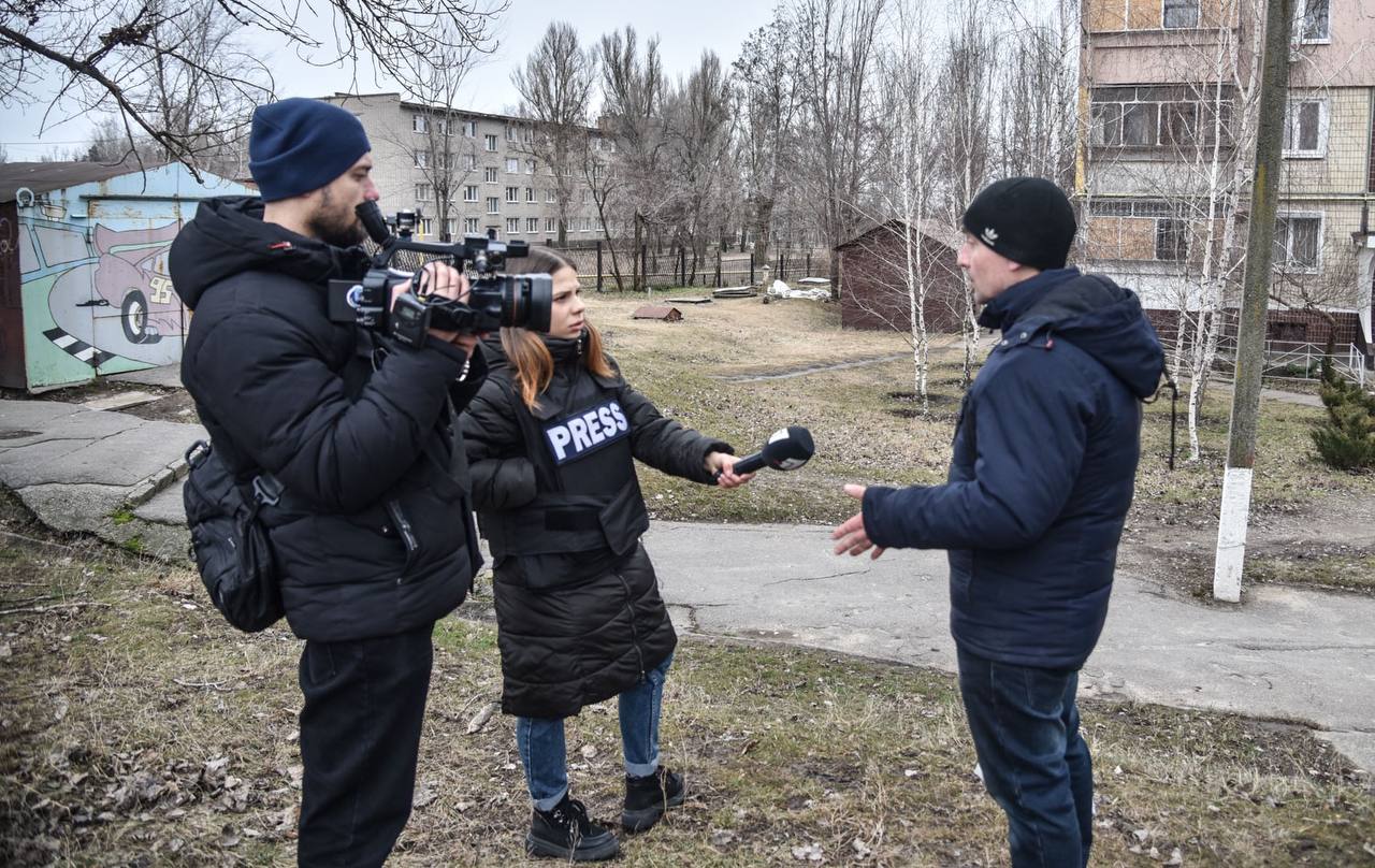 Журналісти «СТБ» та «11 каналу» відзняли сюжети про Нікополь