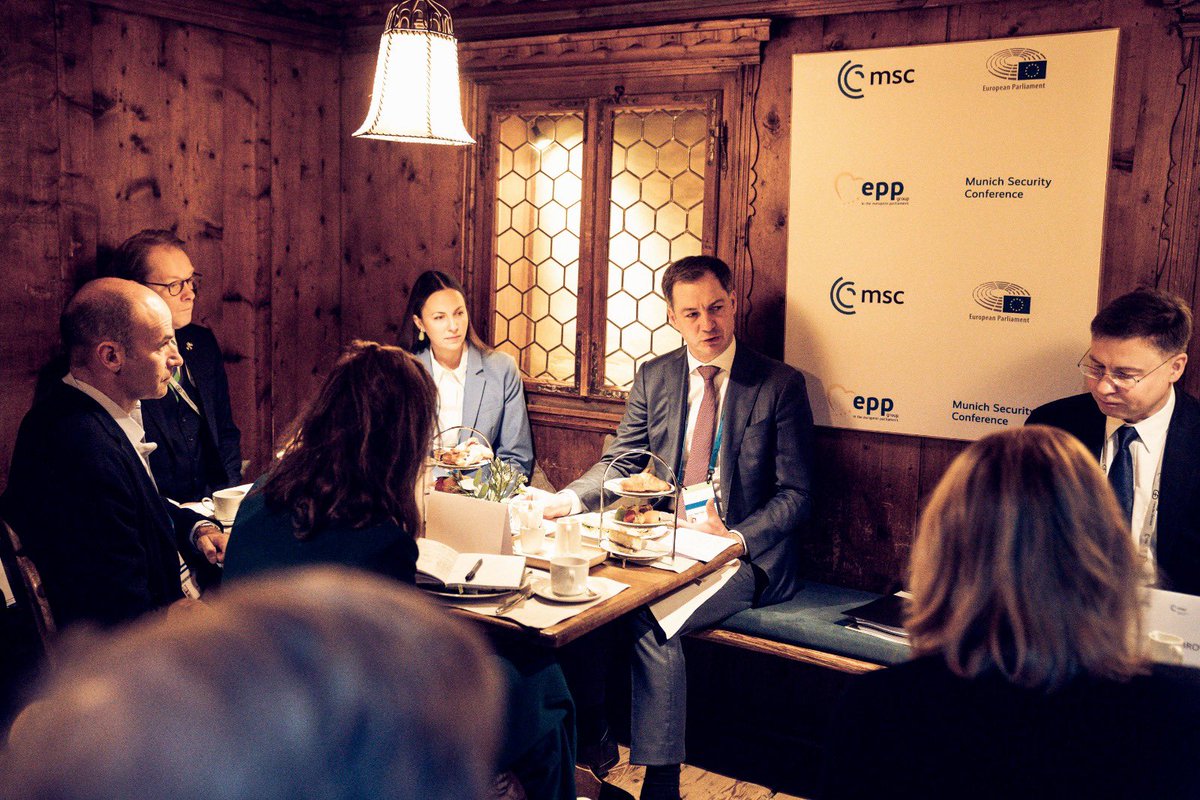 EvaMaydell's tweet photo. The case for transatlantic #tech cooperation has been made. The question is - where do we go from here?

Pleasure to host this fascinating discussion at #MSC2023.

Perspectives by 🇧🇪 PM @alexanderdecroo, 🇪🇺 EVP @VDombrovskis, 🇸🇪 FM @TobiasBillstrom, @BradSmi and Michael Chertoff. https://t.co/pTuQg88t4h