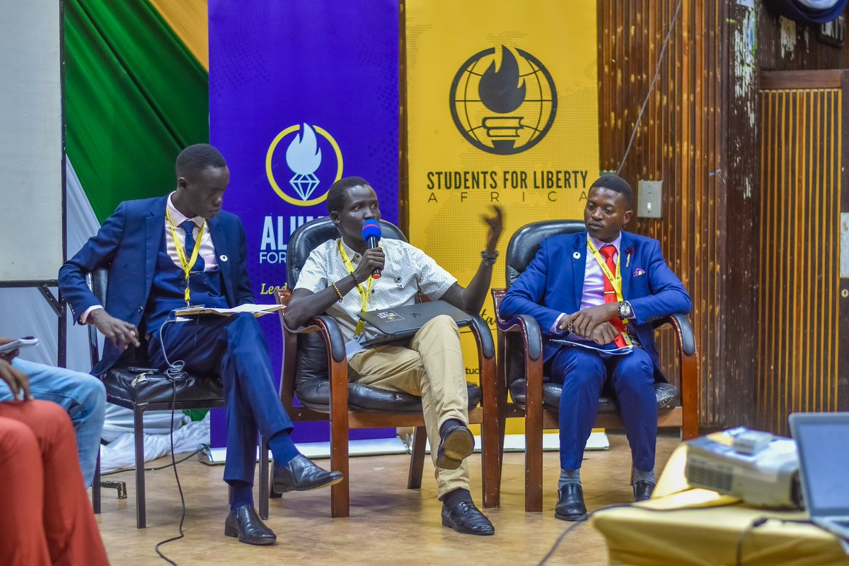 ASFL_Kenya's tweet photo. 🌟 Currently ongoing! 🌟

Let's 🤝 empower the next generation and shape the 🌍 Africa We Want through youth involvement in 🗳️ politics and 📈 economic development!

👥 Join us at the East Africa Regional Conference 2023 and be part of the #earc23 #AfricaWeWant #YouthInPolitics https://t.co/1hEOKB1j71