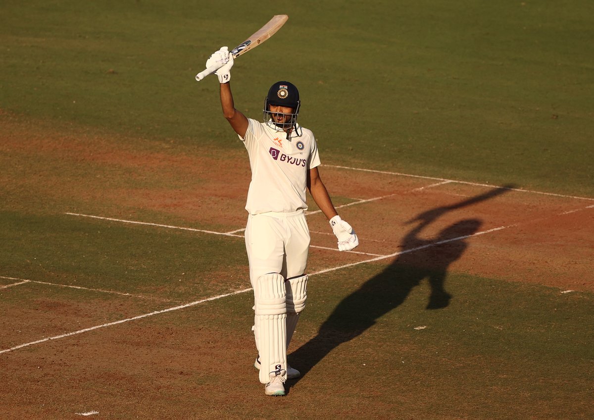 cricinfo's tweet photo. Back-to-back Test fifties for Axar Patel, with both knocks coming in pressure situations 👏

https://t.co/9fE6c42e9t #AUSvIND https://t.co/JRk8kD2mkQ
