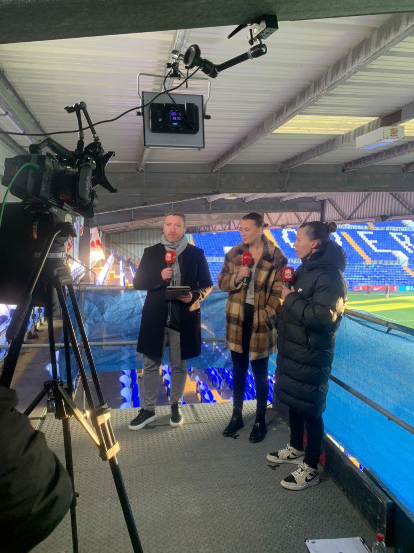 Gilly_flaherty's tweet photo. Really enjoyed my co-comms work with LFCTV last weekend covering the @LiverpoolFCW game vs @LCFC_Women ⚽️ Hopefully more of this work to come over the next few months 🤞🏼 #learning #cocomms #punditry https://t.co/IhH7oANkQZ