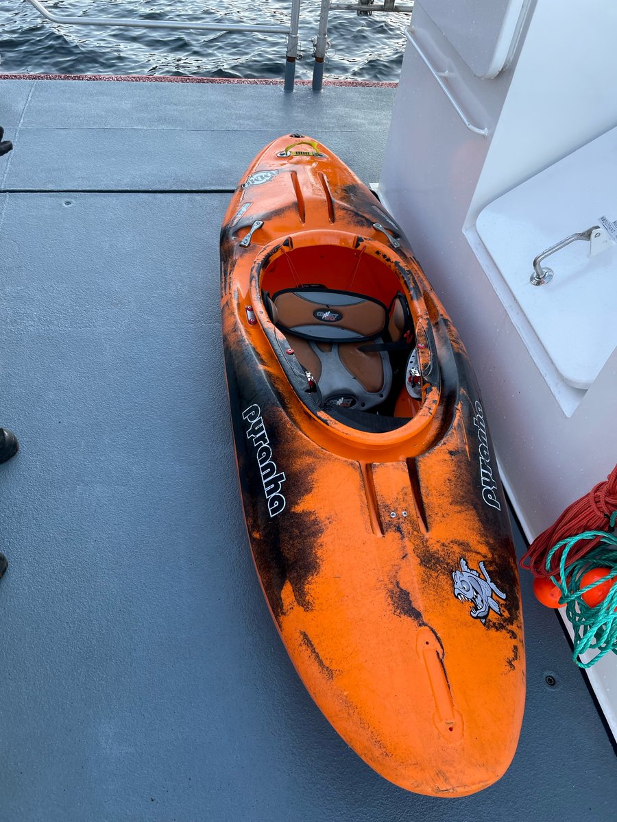 HRSSorNorge's tweet image. Drivende kajakk funnet nord i Byfjorden mellom Bergen og Frekhaug. Eier bes ta kontakt med HRS på 51646000. Redningsselskapet har tatt hånd om kajakken. #nssr #Bergen #politivest