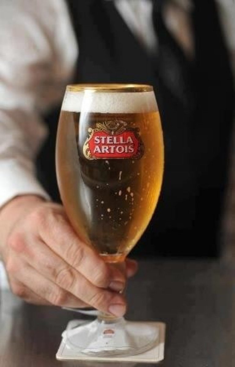 #bartender Beste #Stella uit de regio #matchday (@ R.V. Kloosterstraat in Bornem, Antwerpen) swarmapp.com/c/3cYyFpaDXMB