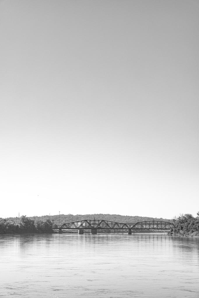 vintiga's tweet photo. Swing Bridge #flickr #SwingBridge #Swing #Bridege #TrainBridge #RailWay #MissouriBorder #StJosephMO #StJosephMissouri #LongView #Outside #WalkAbout #Photography #PhotoOfTheDay #Monochrome #BlackandWhite #Black #White
https://t.co/IAgaIKMV5g https://t.co/yupsPURdaS