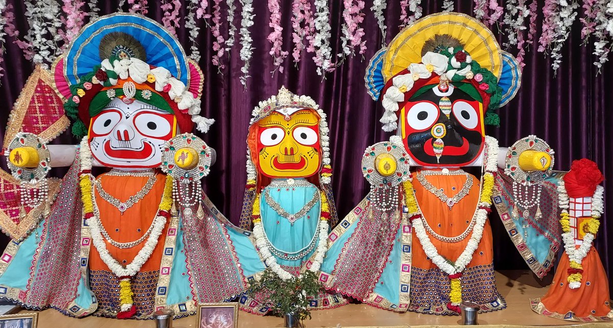 ISKCONVECC's tweet photo. Daily Darshan from ISKCON VECC Aurangabad
.
.
.
#iskconaurangabad #vecc #harekrishna https://t.co/m7EuyQj7ju