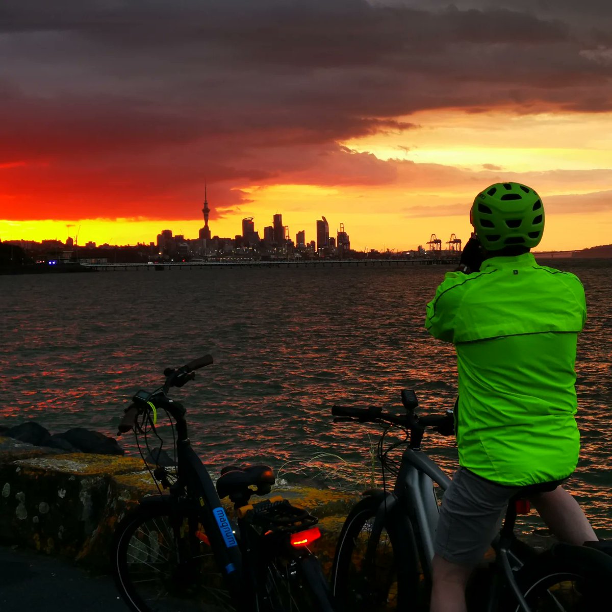 antzzzm's tweet photo. Apocalyptic Skytower vibes @chamfy @RichardHills_ @max_tweedie plus getting back into #bikelyfe @addychua... https://t.co/ZA3k98519r