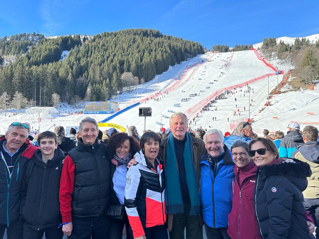 Pas de nostalgie ! Mais de l’expérience et tant de souvenirs ! Heureux de retrouver autour de @perrineP73 des coéquipiers olympiques sur le formidable site de @Meribel3vallees et @courchevel @CM_2023