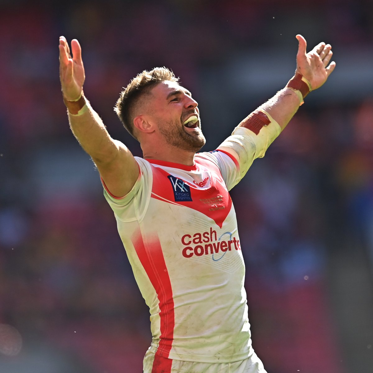 St Helens, Merseyside.

🔴 Home of the World Club Challenge champions.
⚪️ Home of the World Darts champion.

The Saints stun the world.

#COYS