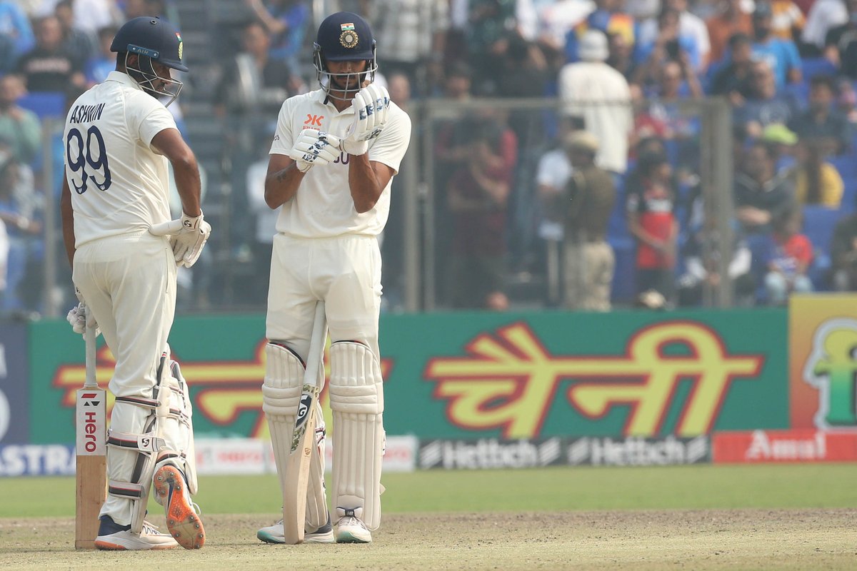 cricinfo's tweet photo. The FIRST 💯-run partnership of the #INDvAUS series 🙌

Axar Patel and R Ashwin are putting on a batting display in Delhi 🔥 https://t.co/Z5ldNZifsM