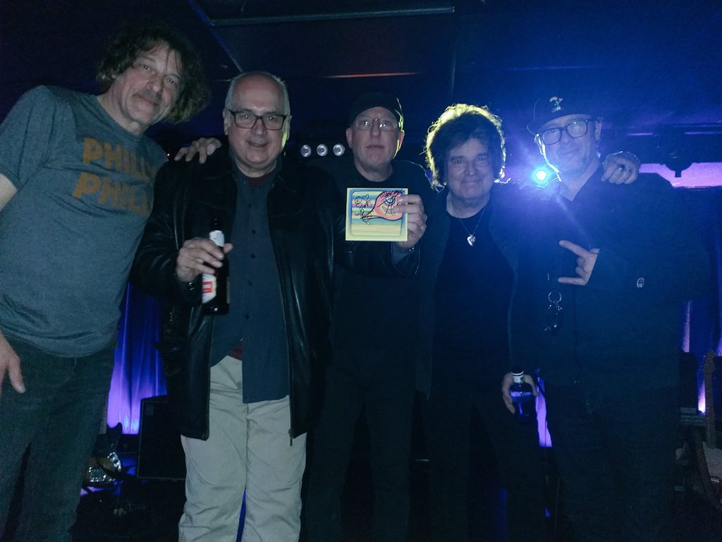 VLafora's tweet photo. Ayer en @LocoClubValenci #USRAILS nos ofrecieron una gran noche de Rock'n'Roll. Volvemos a encontrarnos en las salas. @Natalie62292640 @resident219 @werthro @denajag @kefir1959 @pilarvazquez62 @HarperMarvin5 @AJDMaru @RedDirt_Roots @StanislasPetit @RockFotosJT @MrChelseaDagger https://t.co/4nCc5T11Q5
