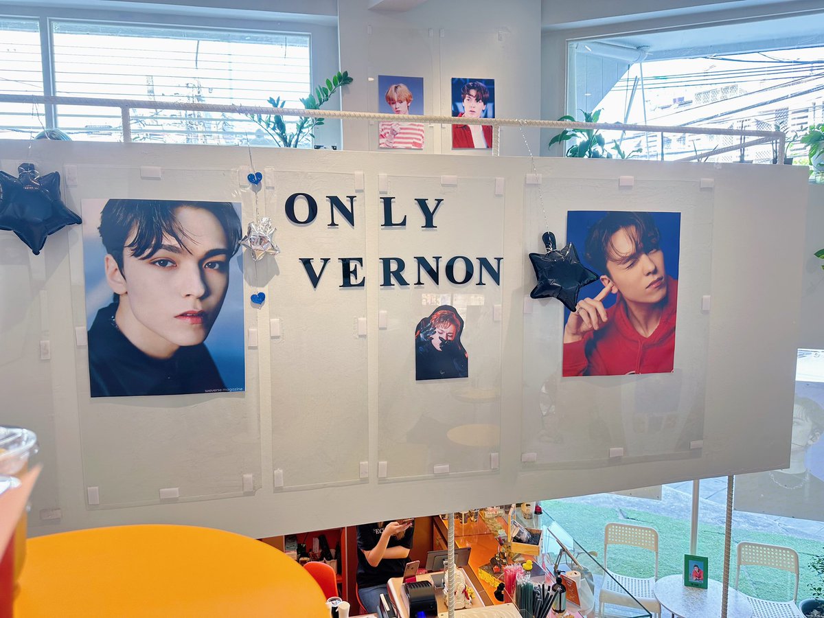 mobyandcat's tweet photo. 🐈‍⬛👽🎂✨

 #TheVernOnlyOne
#HAPPY_CARAT_DAY https://t.co/6H5I7Z3xae