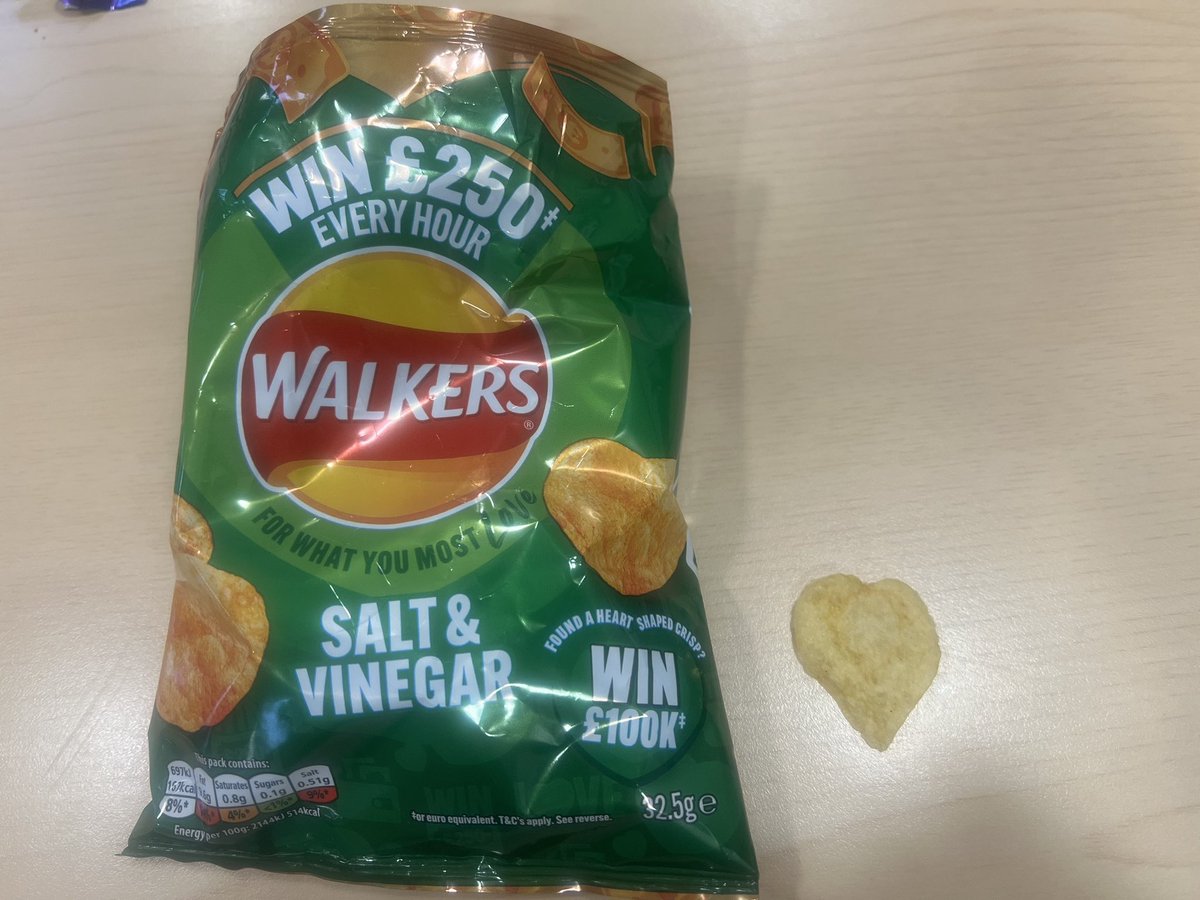 ryan_kenning's tweet photo. I make that a heart shaped crisp! @walkers_crisps #lovefromwalkers https://t.co/XPE16MSv42