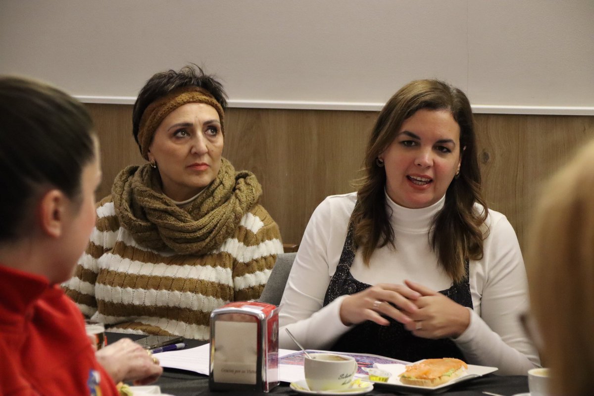 SanGomezLopez's tweet photo. Arranquem el matí amb els veïns i veïnes de #Saïdia.

Agafem forces amb un bon esmorzar en el Bar L'Espiga.

Una oportunitat per a parlar del barri que volem al voltant d'una taula amb la seua gent.

D'ací a poc estaré en l'espai De tu a tu!

#EmRepresenta
#MeRepresenta https://t.co/o5i2cmH8E5