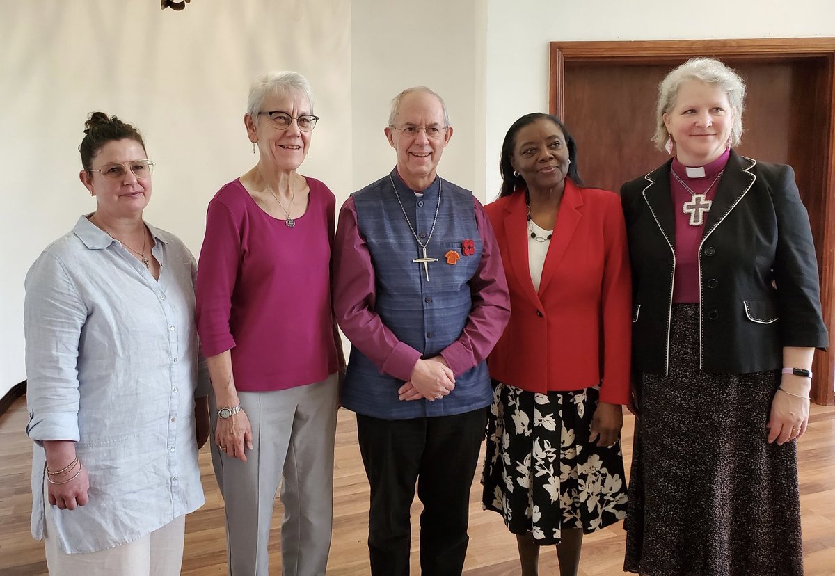 riscylla's tweet photo. our Canadian members of the Anglican Consultative Council Rev Marnie Peterson, Archbishop Linda Nicholls, Archbishop Justin Welby, Dr Anita Gittens, Bishop Riscylla Shaw ⁦@PrimateLinda⁩ #ACC18 ⁦@JustinWelby⁩ https://t.co/0bQmX93i4E