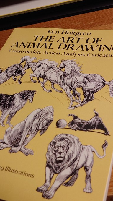 作画資料届いた 