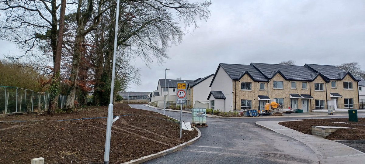 Blessington2022's tweet photo. New Housing Estate 'The Rectory', Kilbride Road, close to completion Blessington 18th February 2023 #Blessington #countywicklow #Wicklow #Ireland #therectory https://t.co/vHGGN1k02v