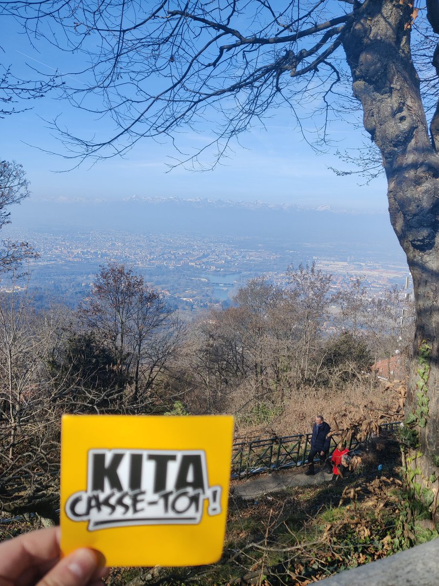 La vue sur Turin, au loin.
❤️

#JuvFcn
#Kitaout