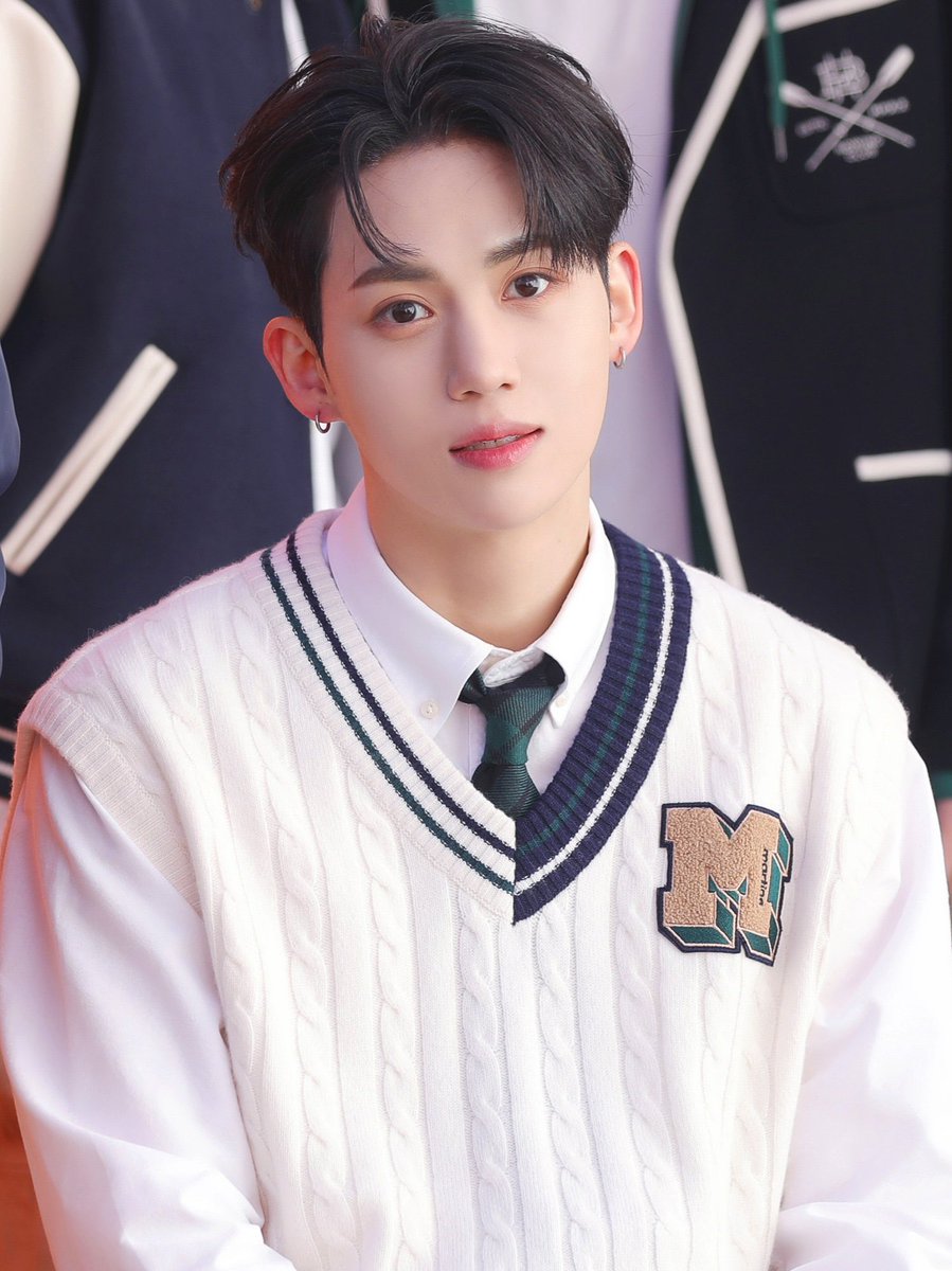 hyslogs's tweet photo. YOTD (yunseong of the day) https://t.co/jcrORjKkgD