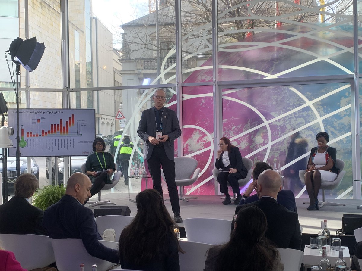 “We now have evidence that climate change causes vulnerabilities that can lead to conflict“ @jrockstrom at a @PIK_Climate and @bmwfoundation session on #climatesecurity during #MSC! #WeatheringRisk @JanVivekananda @ClimateDiplo