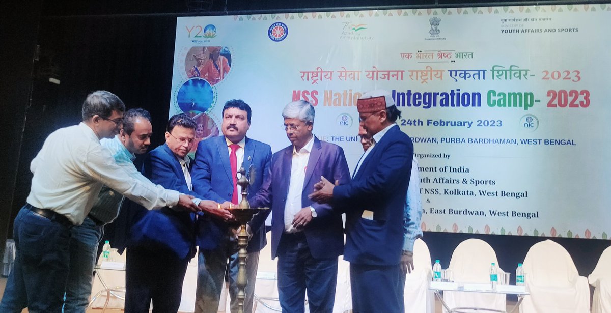 MankarNss's tweet photo. NSS National Integration Camp 2023
The University of Burdwan 
Opening Ceremony

Volunteer Sri Amar Roy of NSS Unit-1, Mankar College has made us proud by participating in this camp.
@rdnss_kolkata @vinaynssrd @_nssbu @YASMinistry @PMOIndia @Nyksindia @pankajsinghips https://t.co/ZZZKQEsYYI
