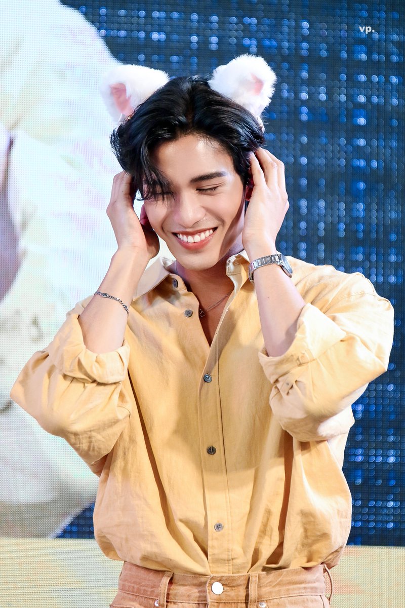vaporwishes's tweet photo. เหมียวเน็ตเน็ต🐈🪄
#SwissexNetJames #netsiraphop https://t.co/5bkQbaKVJ8