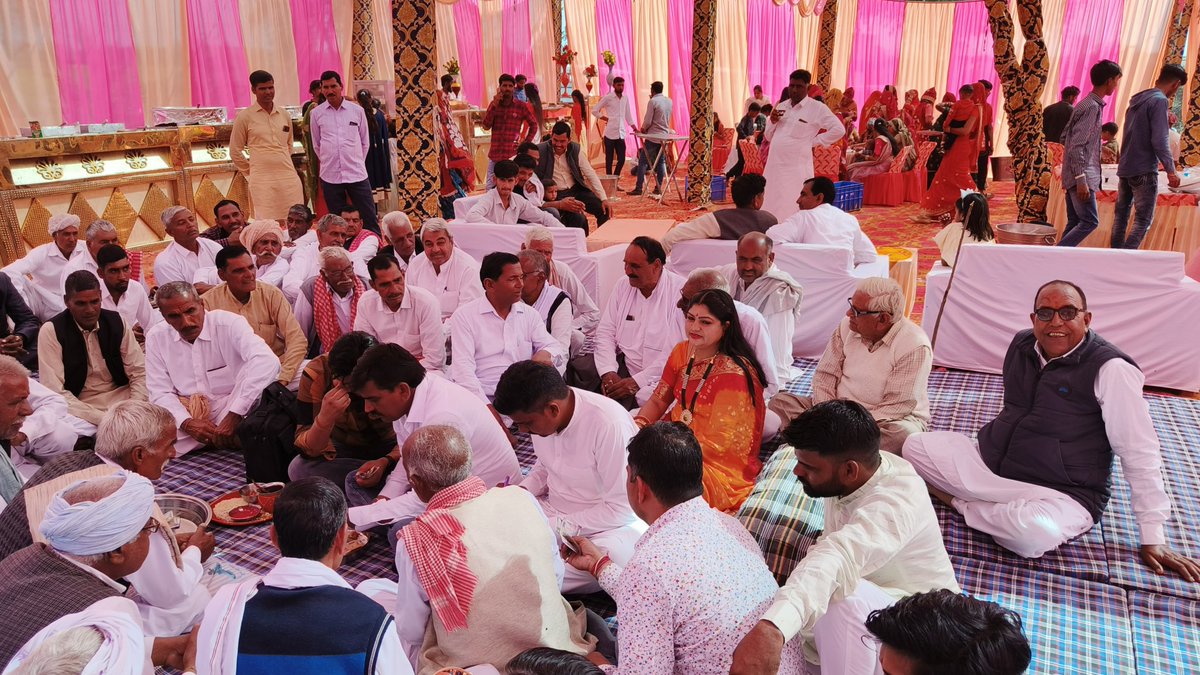SonaDeviBawari's tweet photo. विधानसभा क्षेत्र रायसिंहनगर से मेरे बड़े भाई श्री मदन जी सारस्वत निवासी 10 AS के दोहिते के भात व विवाह समारोह की बधाई दी और पूरे सारस्वत परिवार को शादी समारोह की शुभकामनाएं दी
#10AS https://t.co/AQdLIyrCDD