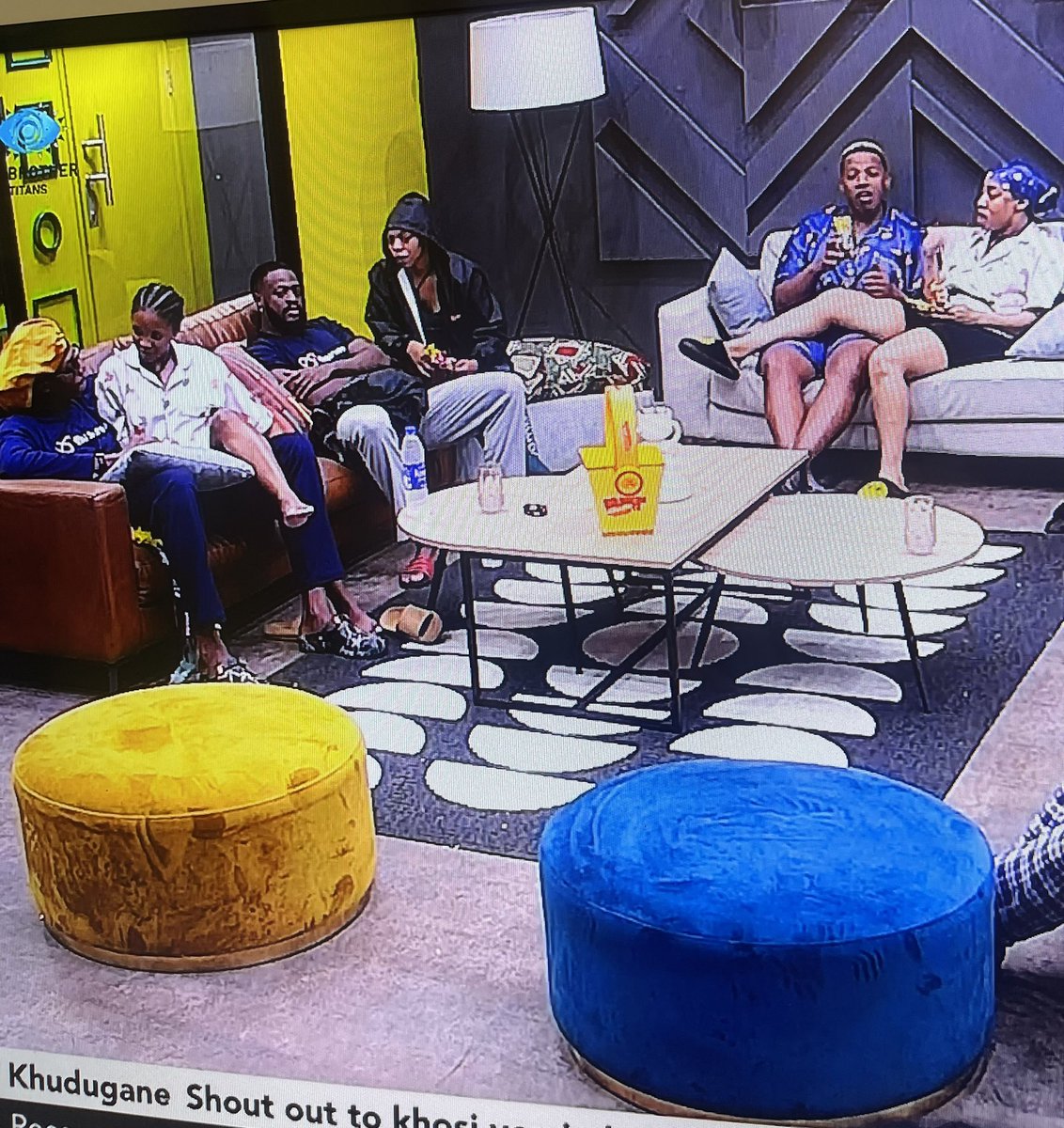 luvme_ife's tweet photo. They are back to their wives 🤣🤣🤣
KANAGA IS MY FOCUS
#KanagaJnr
#BBTitans #Bitians https://t.co/wug1qN7S1m