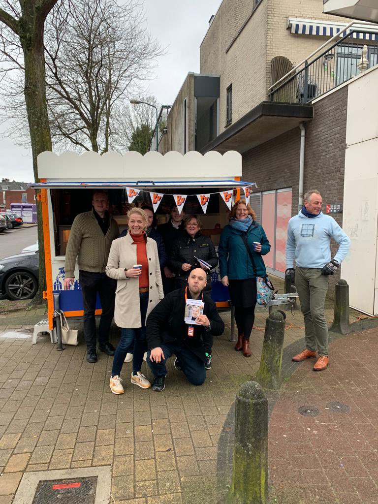 vvdheuvelrug's tweet photo. Campagne voeren voor de #PS2023 in het centrum van #doorn. 
Laat je stem horen 15 maart! https://t.co/aHPQXcuA6L