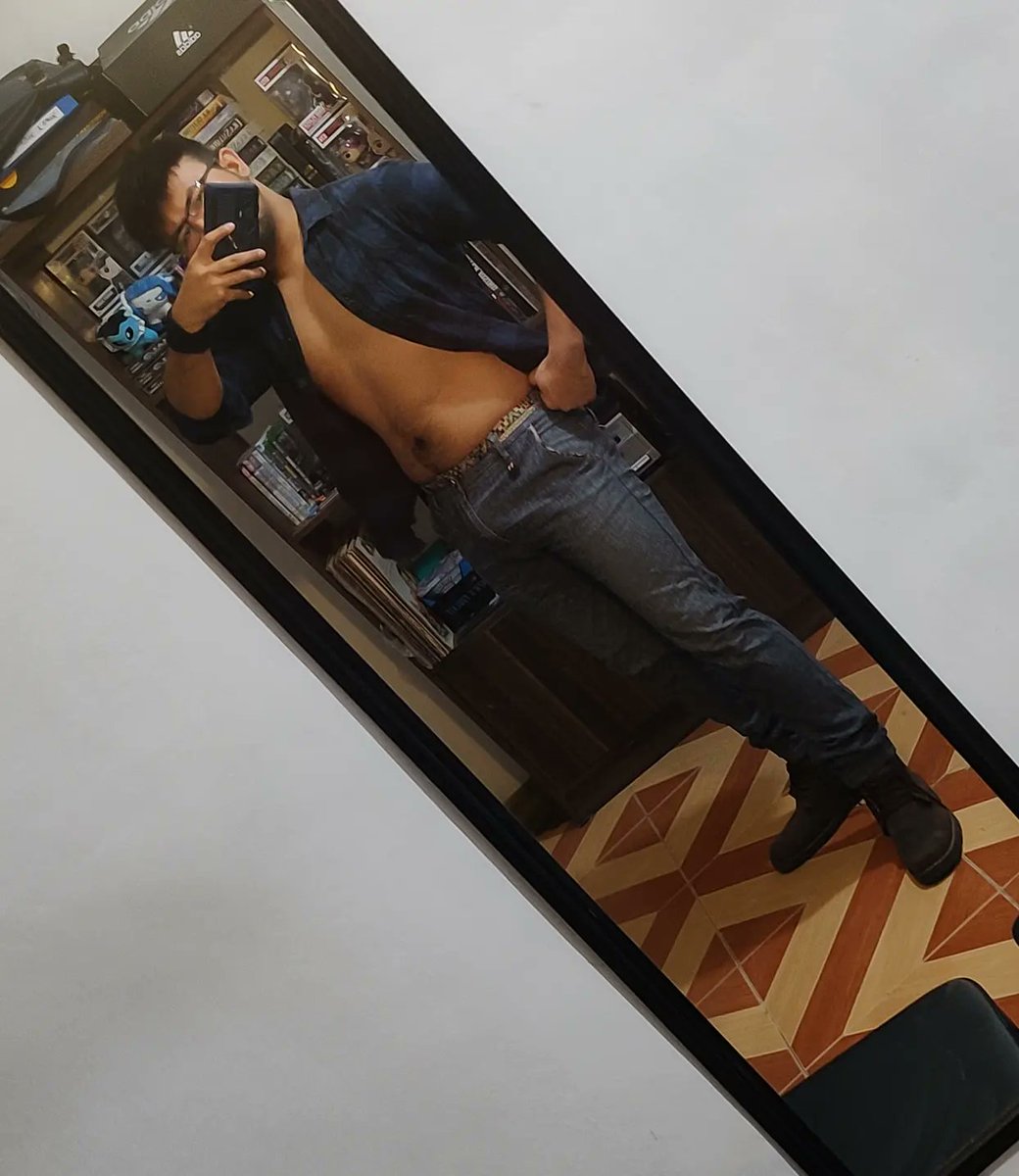BinaryBleus's tweet photo. Yoh! I got 2 piece of amazing branded clothing for 100 petot each! Let's go!
The pants is extra good ☺️
#trifting #triftfinds #triftfindsph #ukayukay #robhiro #me #binarybleus https://t.co/b8m5hZfq0z