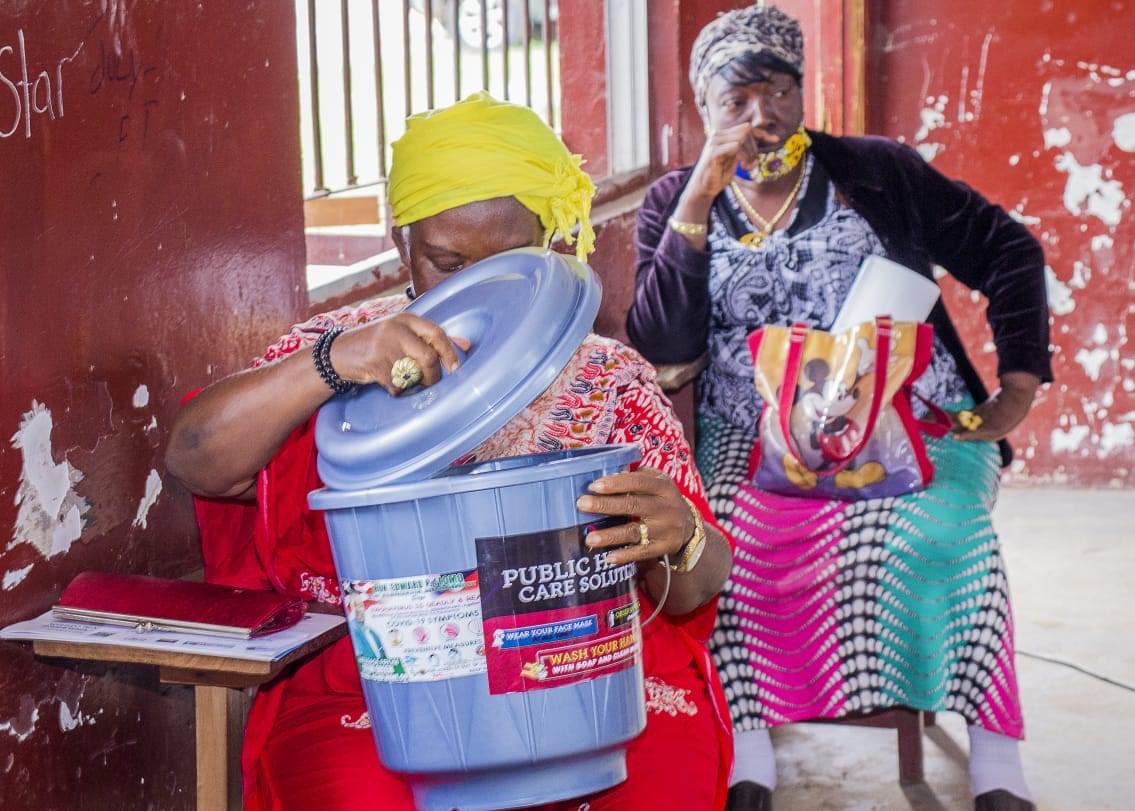 Kemah Vivian Lymas Tegli tweet media