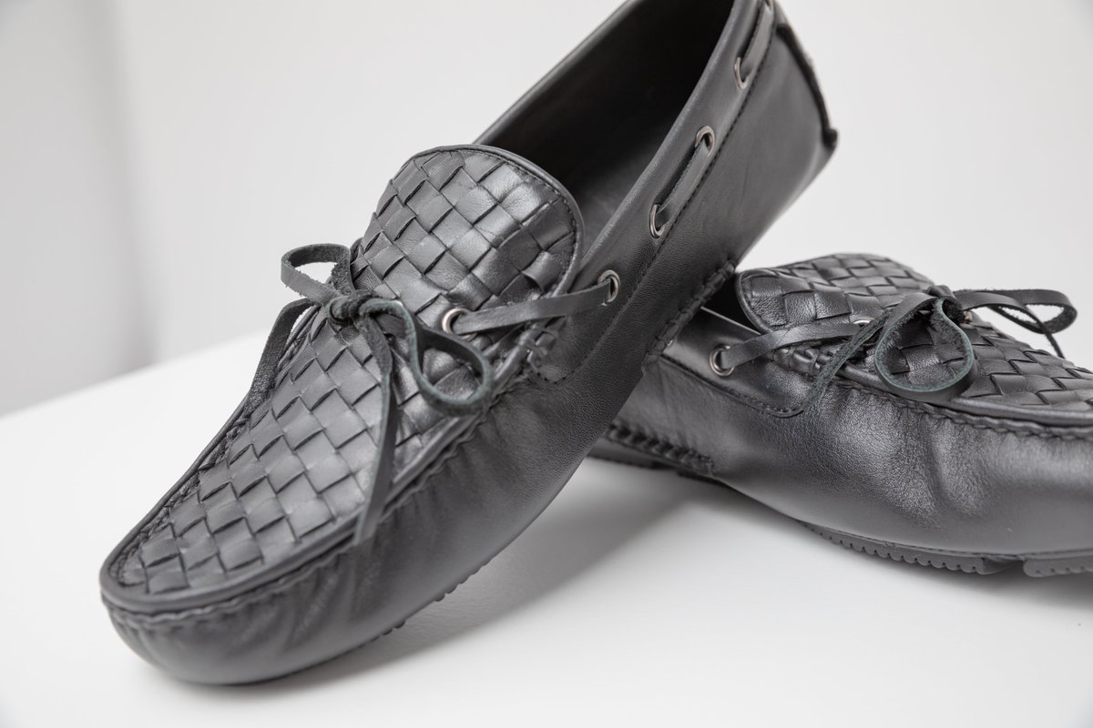 barcongetta's tweet photo. The Dire Dawa leather shoes from Barcon Getta will up your shoe game. Every element of these shoes, from the superior leather to the delicate stitching, has been thoughtfully designed with the utmost attention to detail. #BarconGetta #DireDawa #Craftsmanship #AttentionToDetai https://t.co/6v18qDz5Yj