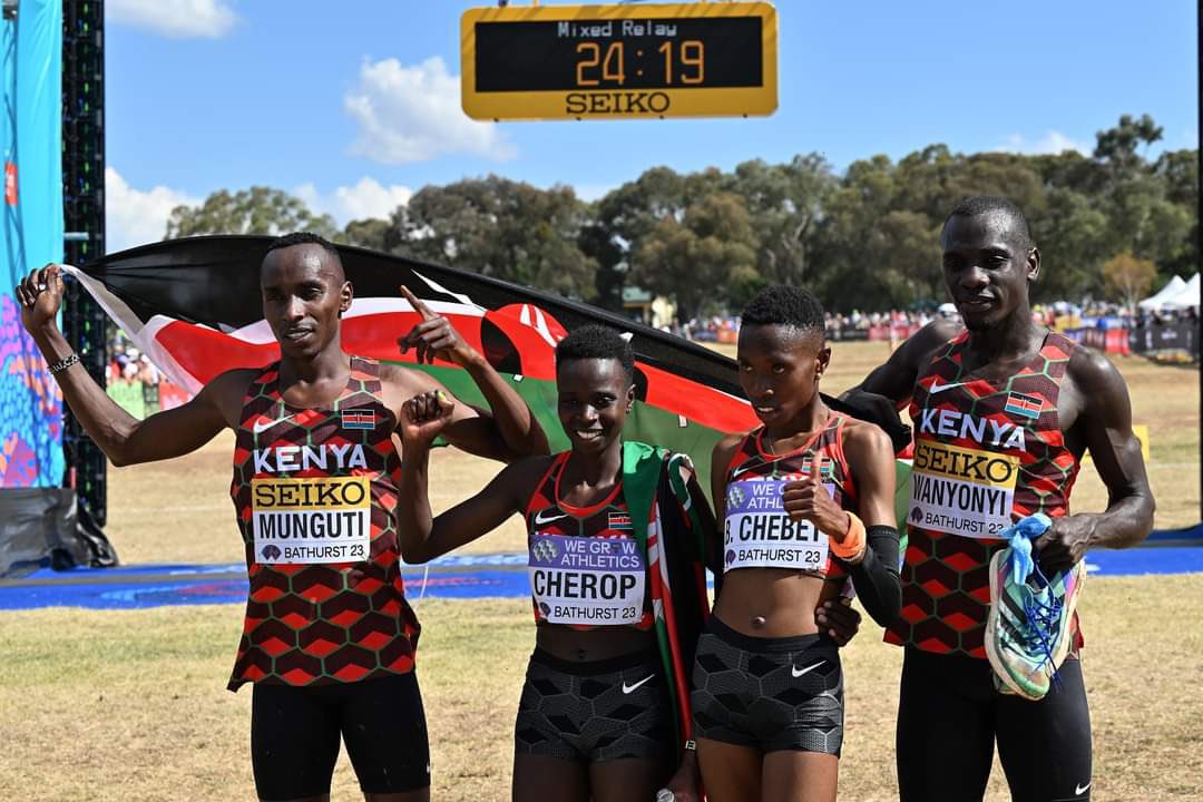 AbabuNamwamba's tweet photo. Six times our beautiful national anthem has belted out in Bathurst, Australia to a global audience. 6 times our brilliant boys and girls have hit the tape to win gold at the #WorldCrossCountry #Bathurst23, with two silver &amp; two bronze also in the mix. Hongera Champs! #TalantaHela https://t.co/hsARkGnQut