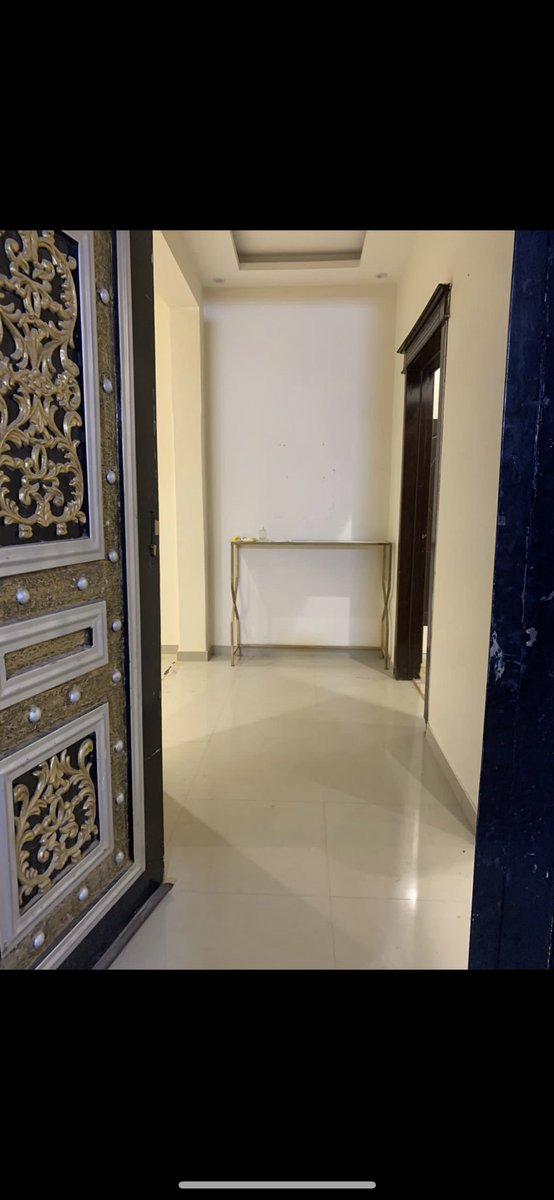 zhz_00's tweet photo. فلة للبيع حي الرمال الذهبي 
دور ودور وشقه
٣ غرف وحدة ماستر وصاله ومجلس ومقلط ومطبخ جميع الادوار نفس التصميم 
الدور الارضي حوش ومشب ومدخل سياره 
العمر ٧سنوات 
حرة 
مليون و٨٠٠ الف
#عقار_الرياض #فلل_للبيع #الاسهم_السعودية #النصر_التعاون https://t.co/pU90woiOgN