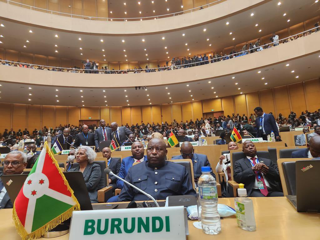 Le Parti <a href="/CnddFdd/">CNDD-FDD</a> félicite SE Evariste #Ndayishimiye suite à son élection au poste de 3ème Vice-Président de l'Union Africaine par la 36ème Conférence des chefs d'Etat et de Gouvernement #AUSummit2023 à Addis-Abeba du 18-19 février 2023. Une victoire et une fierté du #Burundi.