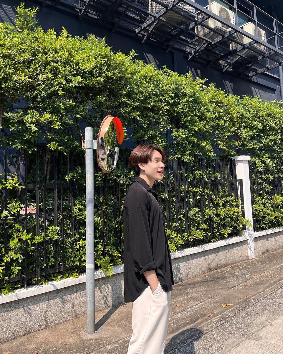 Ronnakit_House's tweet photo. ⌗ 🪜 #IGKitRonnakitUpdate
🪄𓈈IG;Kit_Ronnakit𓈈 🐕
Can I say I love you🫶🏻💓
🔗꒰ https://t.co/DmY8ya1fhc 🌟♡̶
#Kit_Ronnakit #Ronnakit_House https://t.co/mbbkwCnMyf