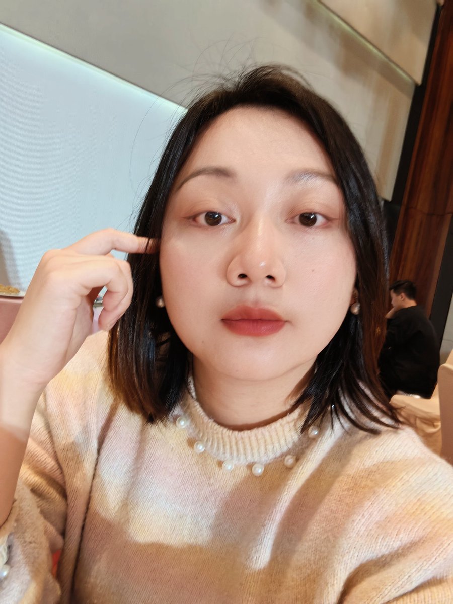 JiangluChen's tweet photo. Happy wedding day~ https://t.co/e2BFuAKK5T