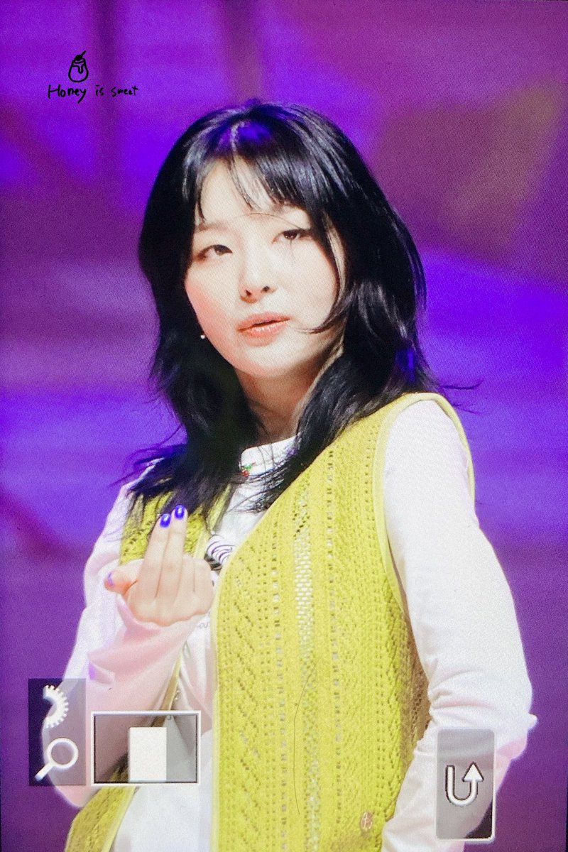 HoneyIsSweet210's tweet photo. 230218 생일파티

#레드벨벳  #RedVelvet  #SEULGI   #슬기 https://t.co/rnTlIDjzOL
